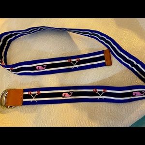 NWOT Vineyard Vines men’s blue/white stripe whale lacrosse belt